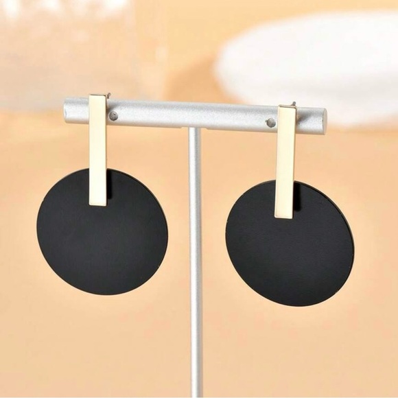 Black and Gold Geometric Statement Earrings - Picture 1 of 4